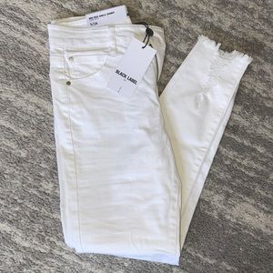 Black Label White Jeans. Skinny Jeans Size 5. Mid Rise Jeans Ankle Skinny.